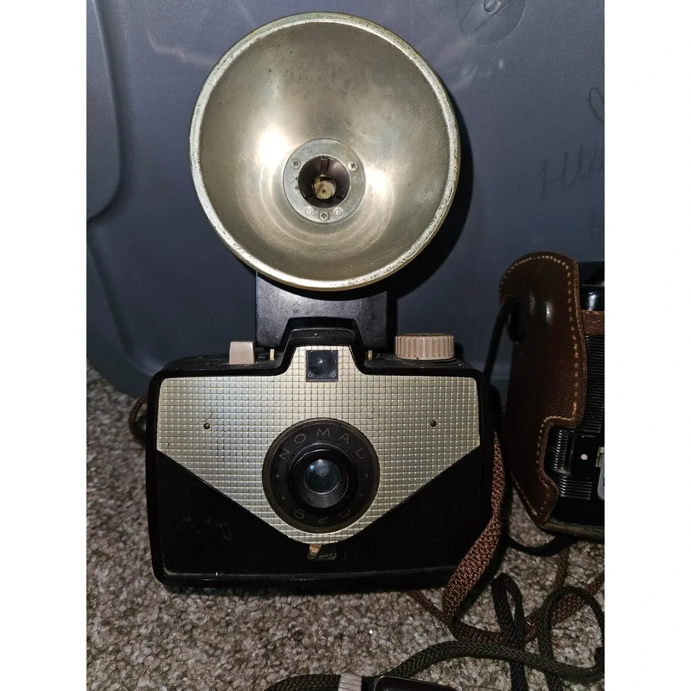Vintage Camera Lot Kodak Brownie Argus Keystone 8mm Anscomatic Nomad 620 Retro